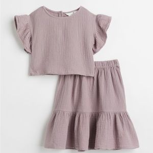 H&M girls 2-piece double-weave cotton set size 5T (4-5Y)